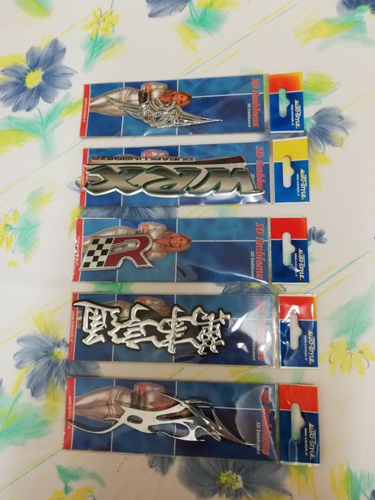 Vendo Emblemas 3D para carros, Novos
