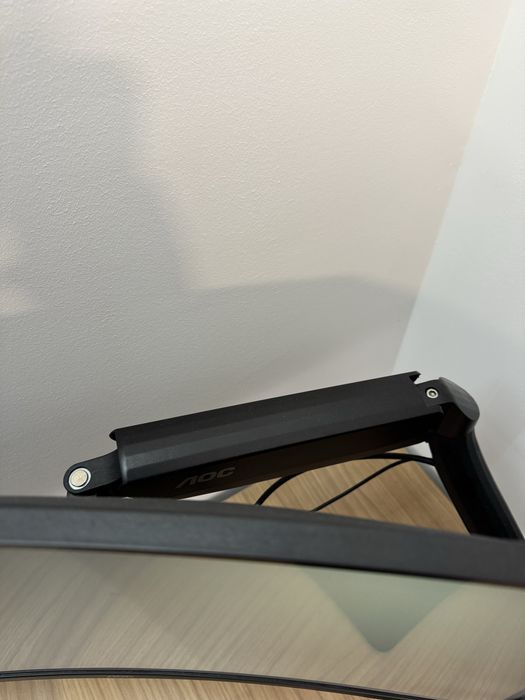 Monitores Gaming AOC C27G2ZU/B (27”-0.5ms-240hz-FreeSync Premium)