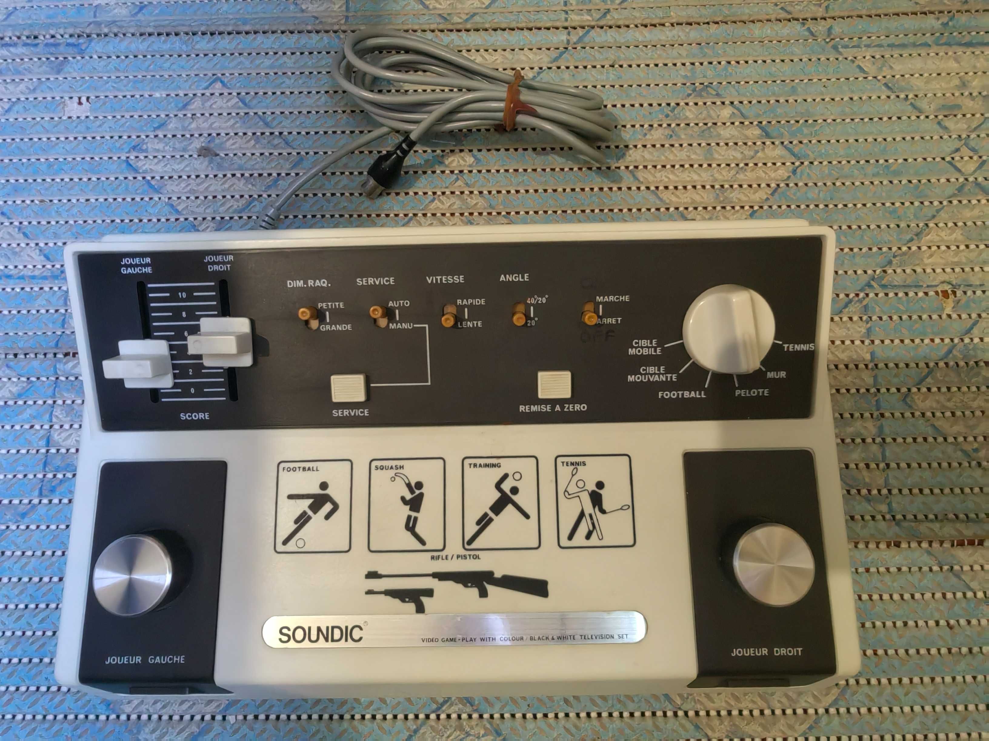consola soundic  retro