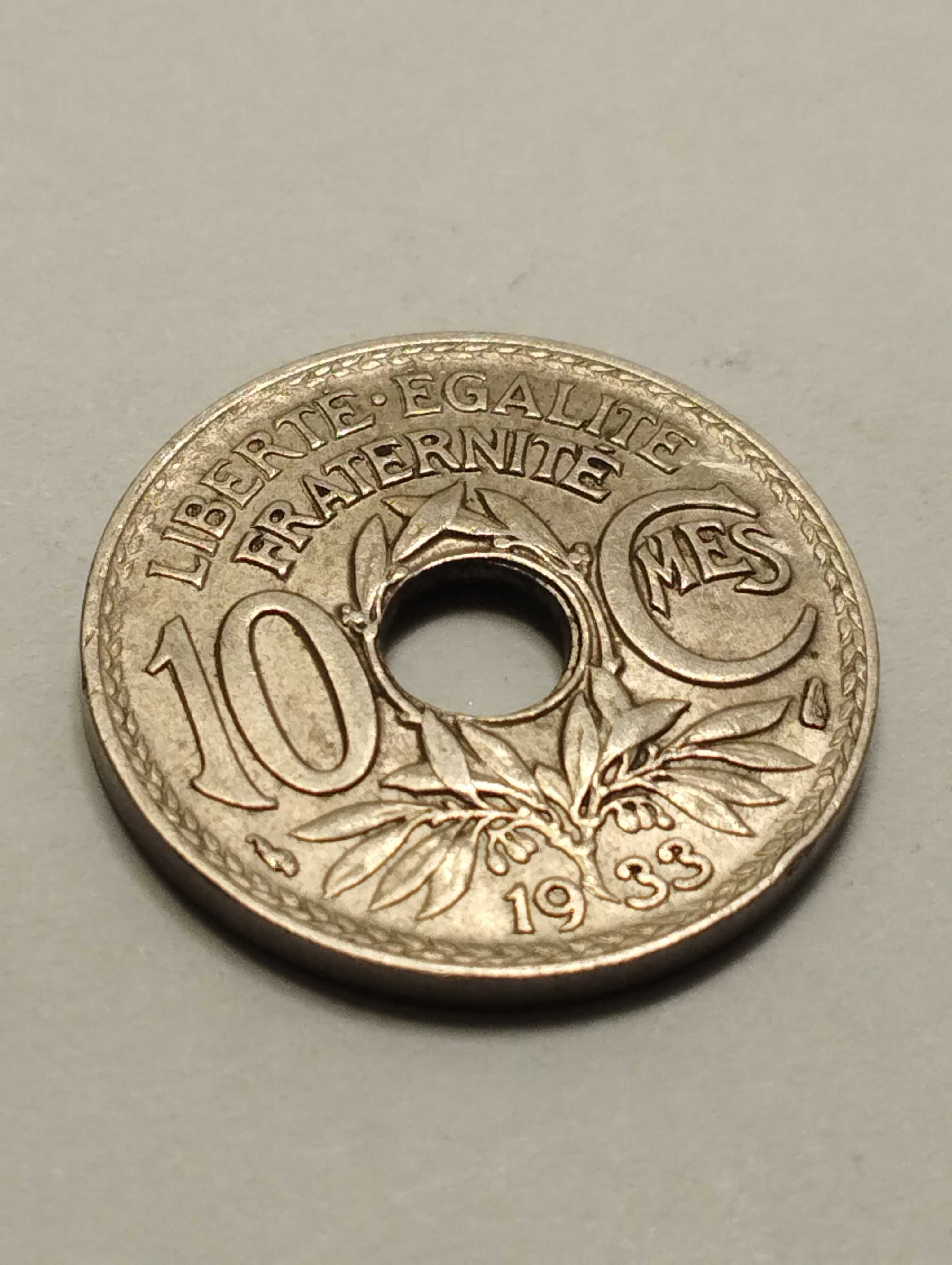 Sprzedam monetę Francja 10 centymów 1933r.  stan bdb.
