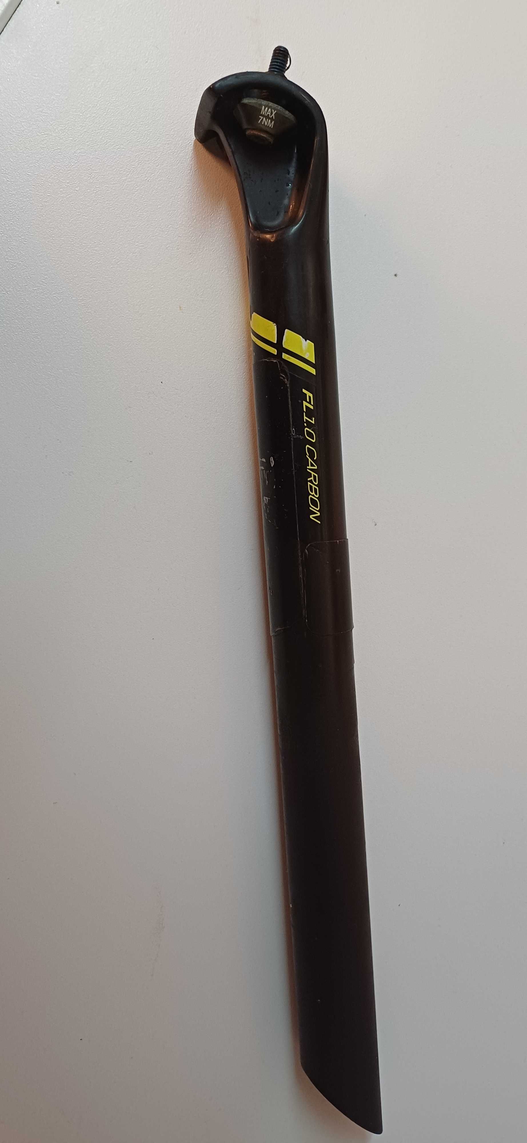 Espigão em carbono