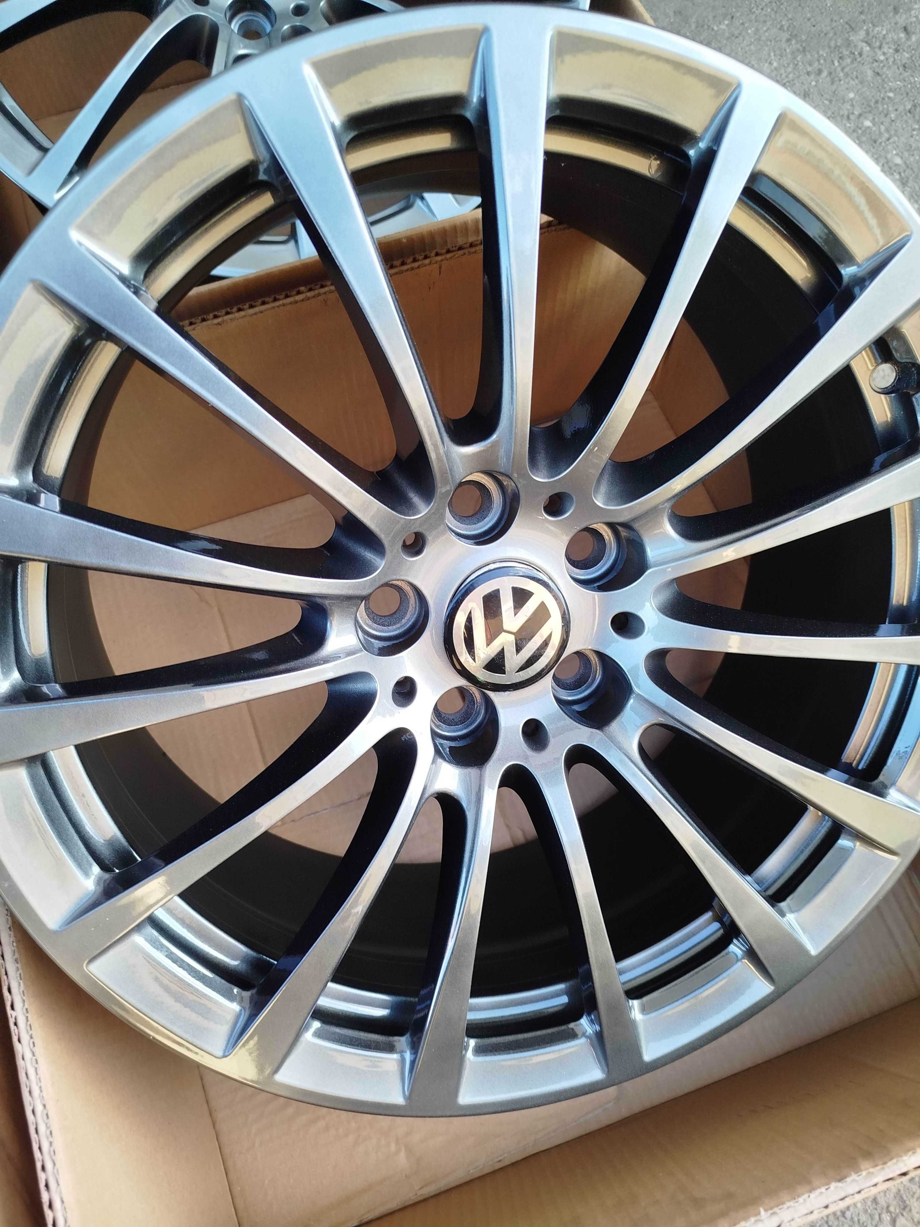 A16#Alufelgi uzywane 18"5x112 et30 Vw Skoda Seat Audi A4 SuperB Passat