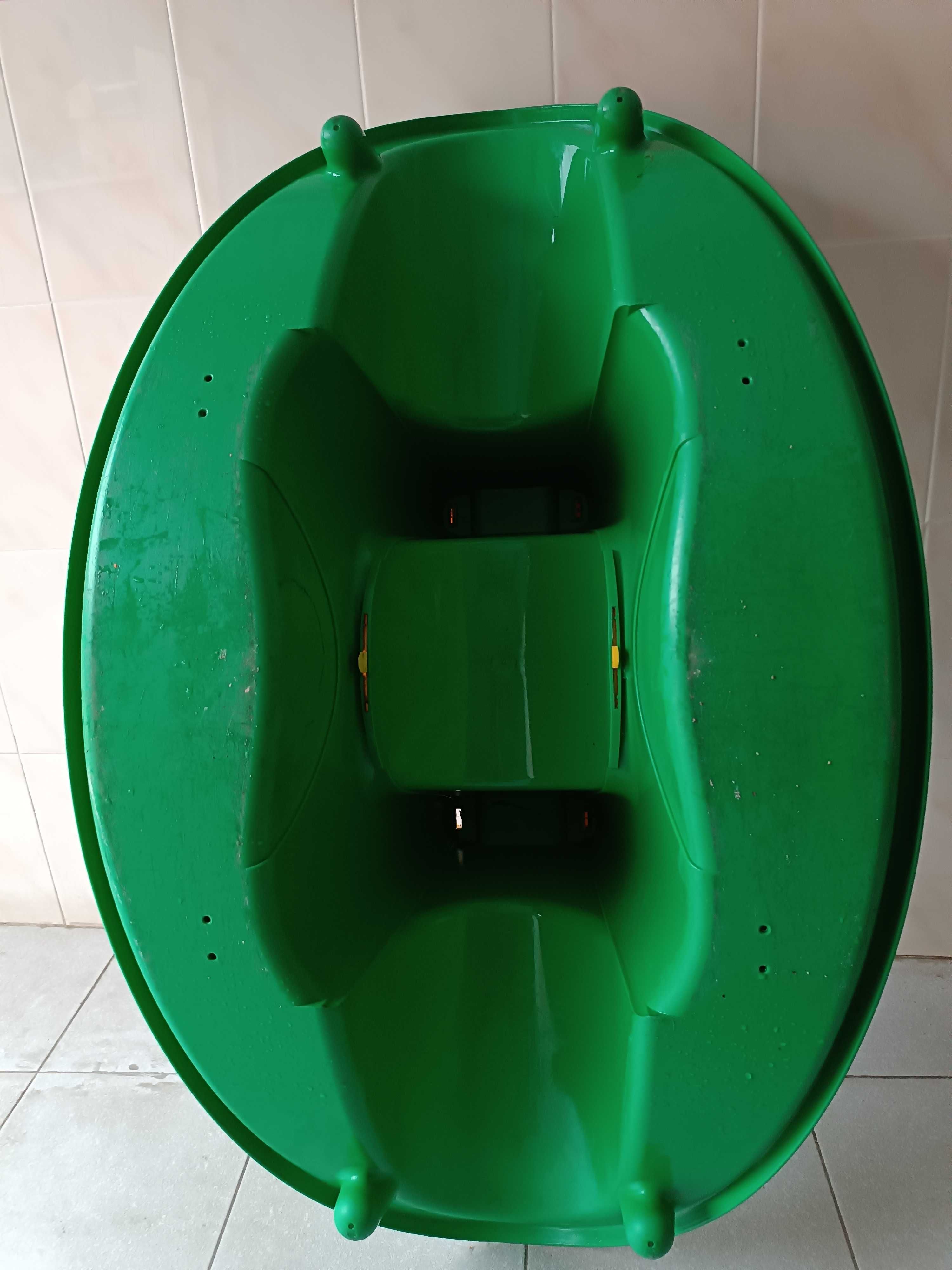Baloiço duplo ou triplo com apoio para pés e pega dupla