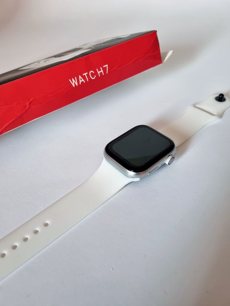 Smartwatch srebrny biały paseczek nowy