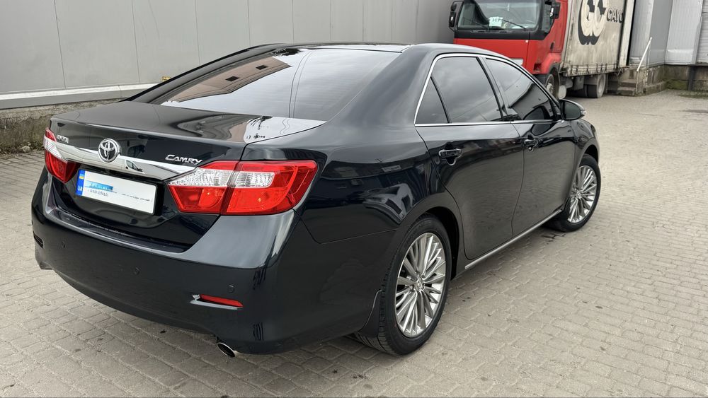 Продаж Toyota Camry 50