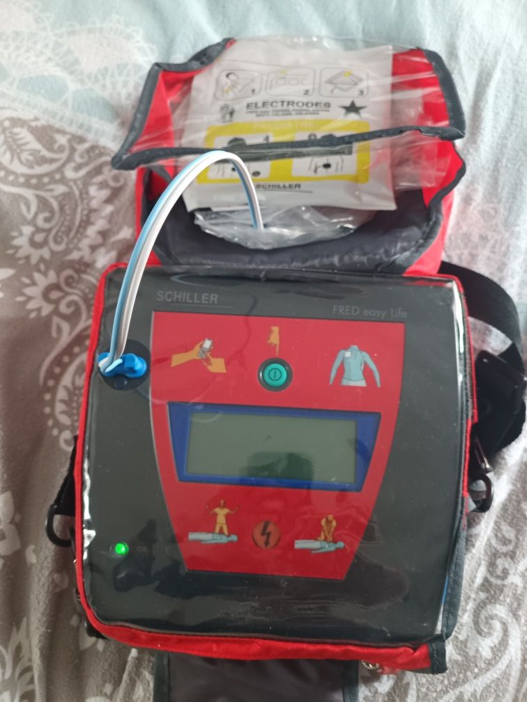 Defiblyrator AED schiller