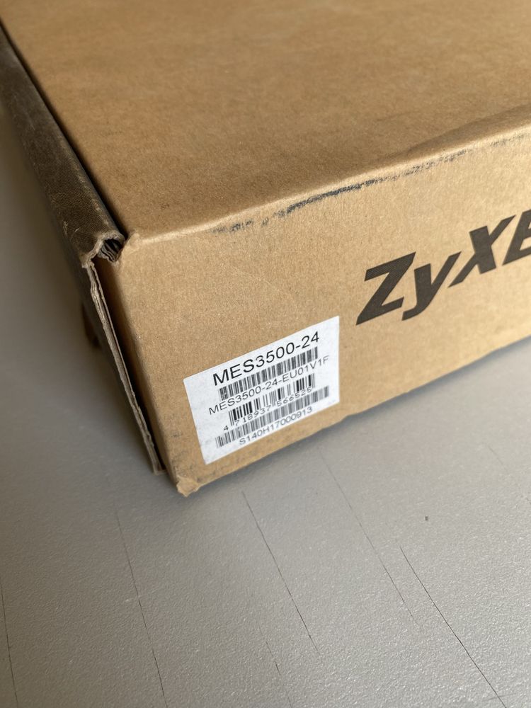 Комутатор L2 Fast Ethernet Zyxel MES3500-24 / Switch