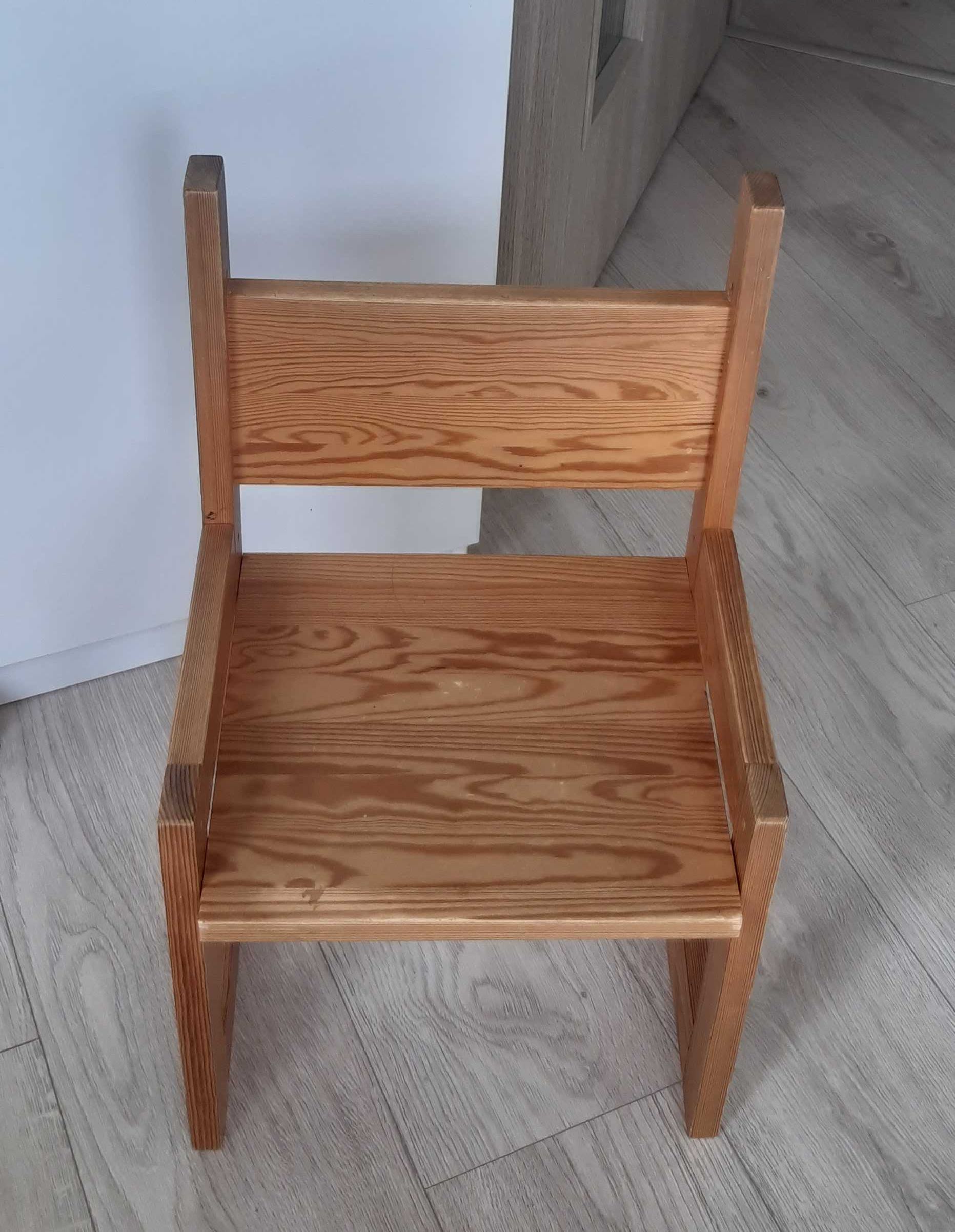 Drewniany stolik i krzesełko dla dziecka