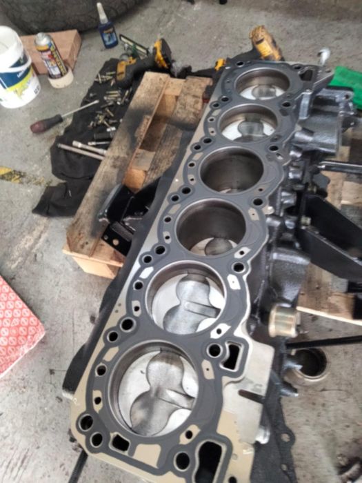 Nissan patrol 2.8turbo com material