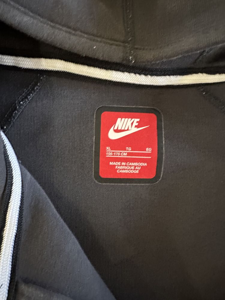Nike tech fleece
