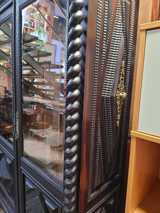 Livreiro antigo em madeira maciça - Bom estado geral