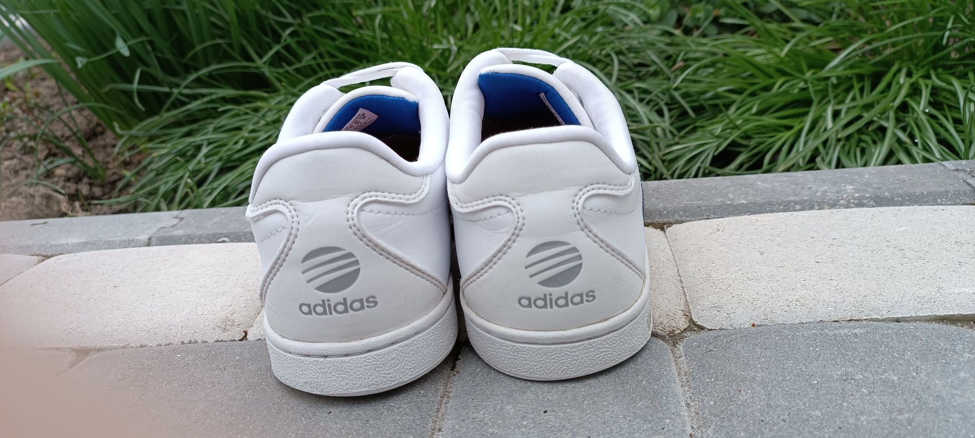 Шкіряні кросівки Adidas 42.5