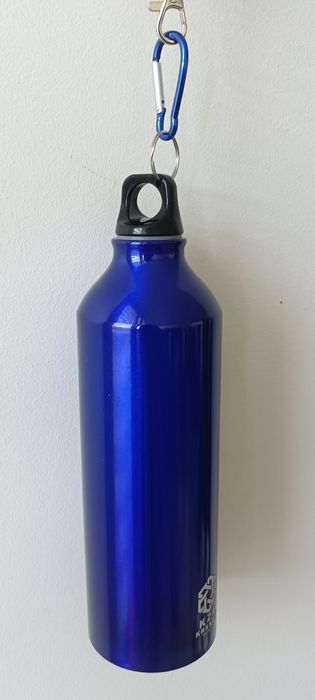 Butelka na wodę aluminiowa bidon z karabińczykiem