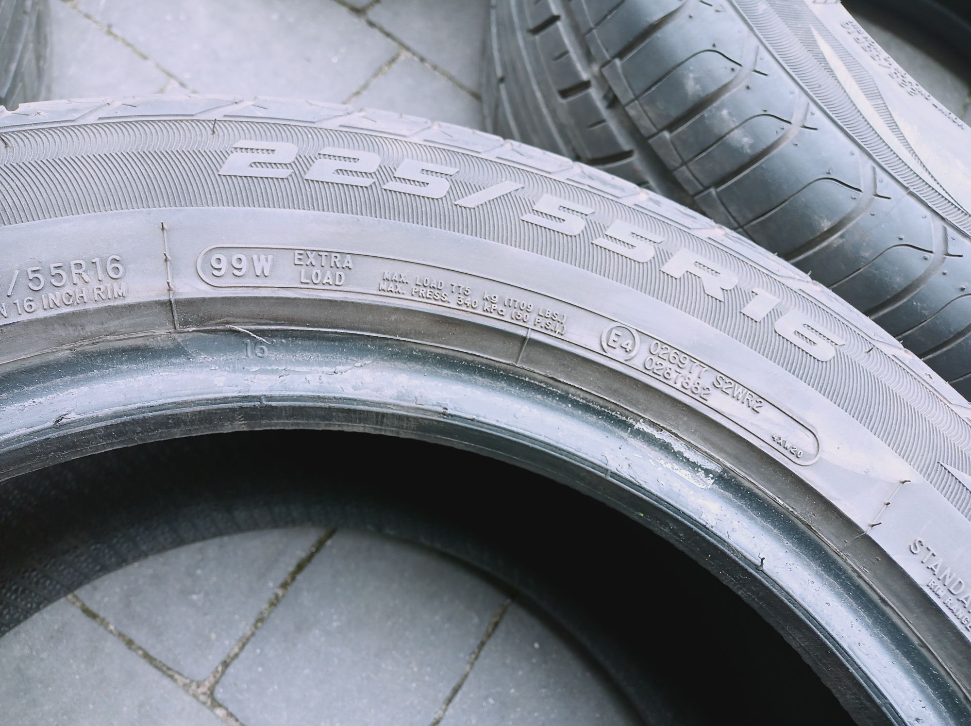 Opony letnie 225/55 r16