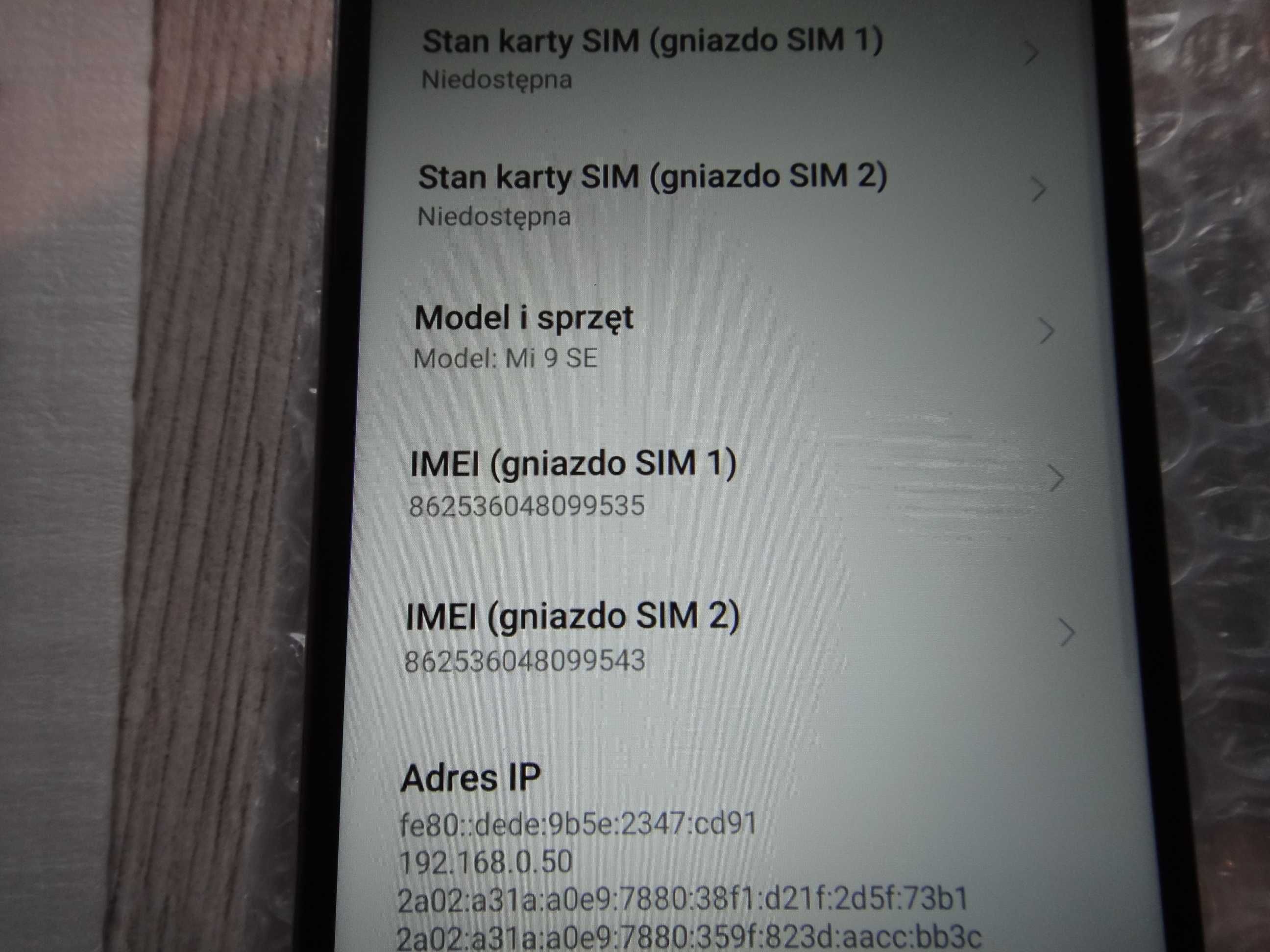 Xiaomi Mi 9 SE  128/6 Gb.
