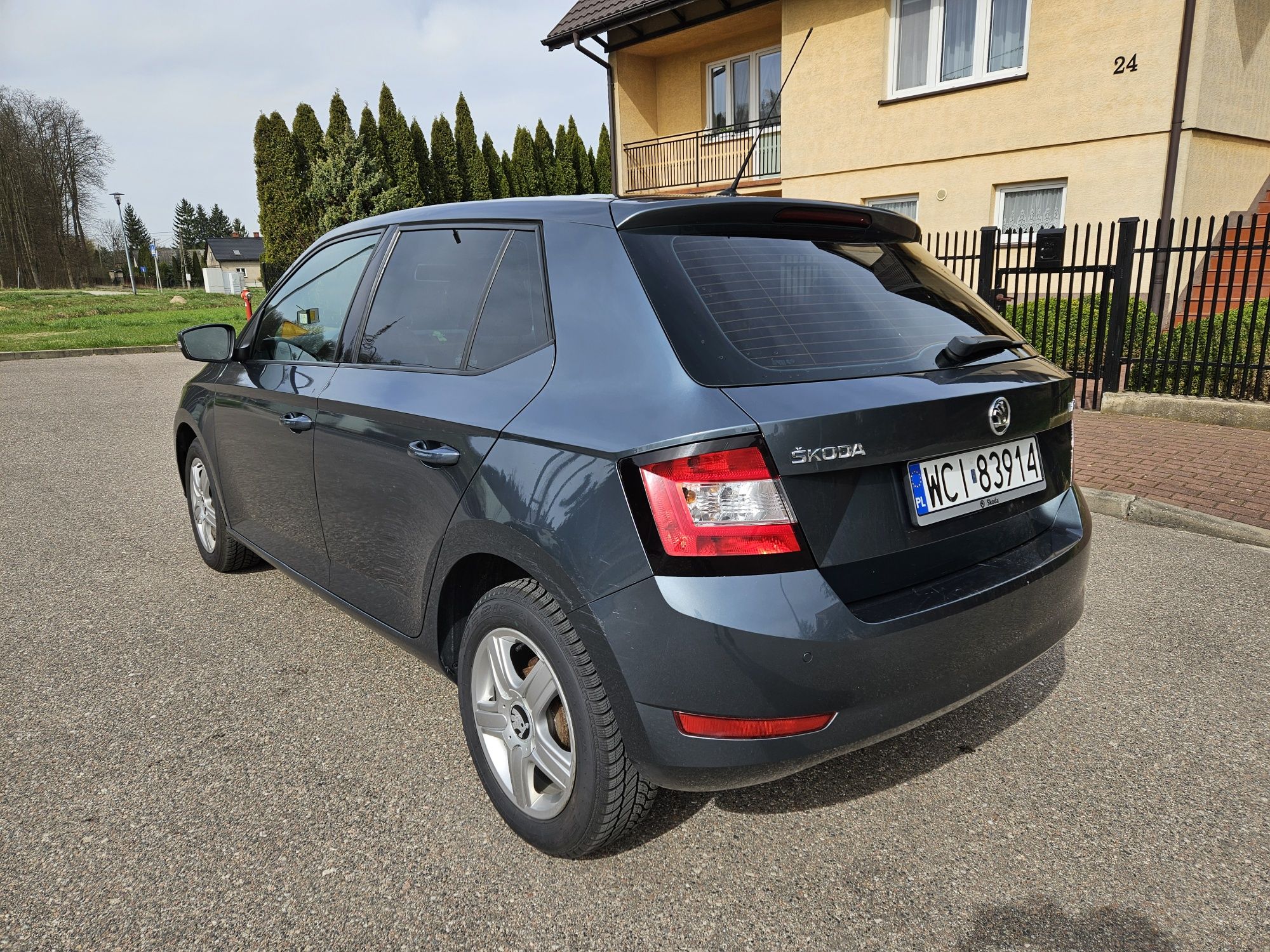 Skoda Fabia 1.0 MPI + GAZ 2019r. Aul + opony lato/zima