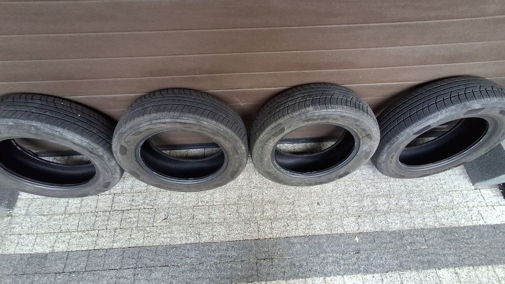 Opony zimowe 4 sztuki 185/65 R15
