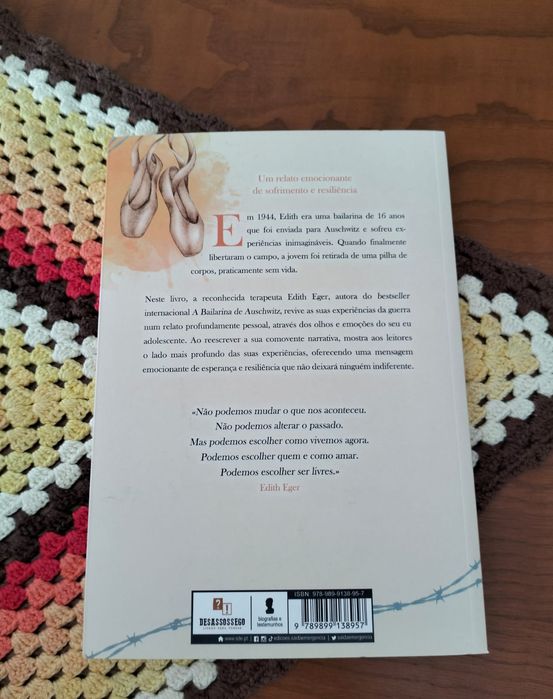 A Bailarina de Auschwitz" de Edith Eger, na "EDIÇÃO PARA JOVENS"