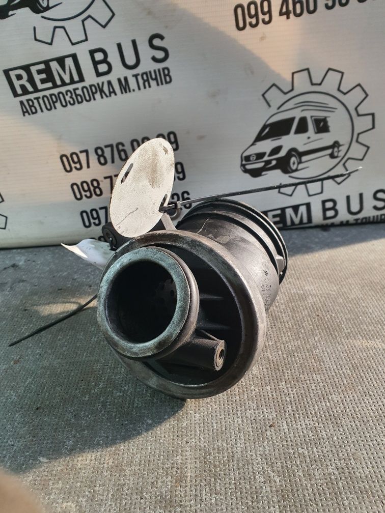 Патрубок турбіни, резонатор Mercedes c-class w203 om646 2.2