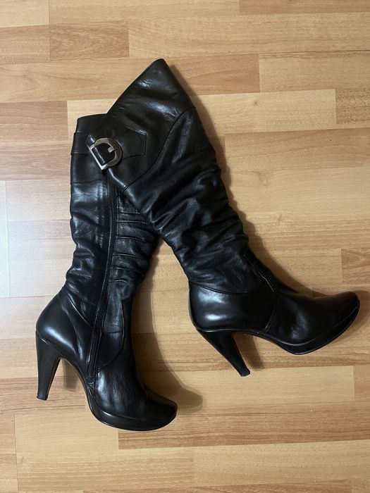 Чоботи зимові утеплені на підборах