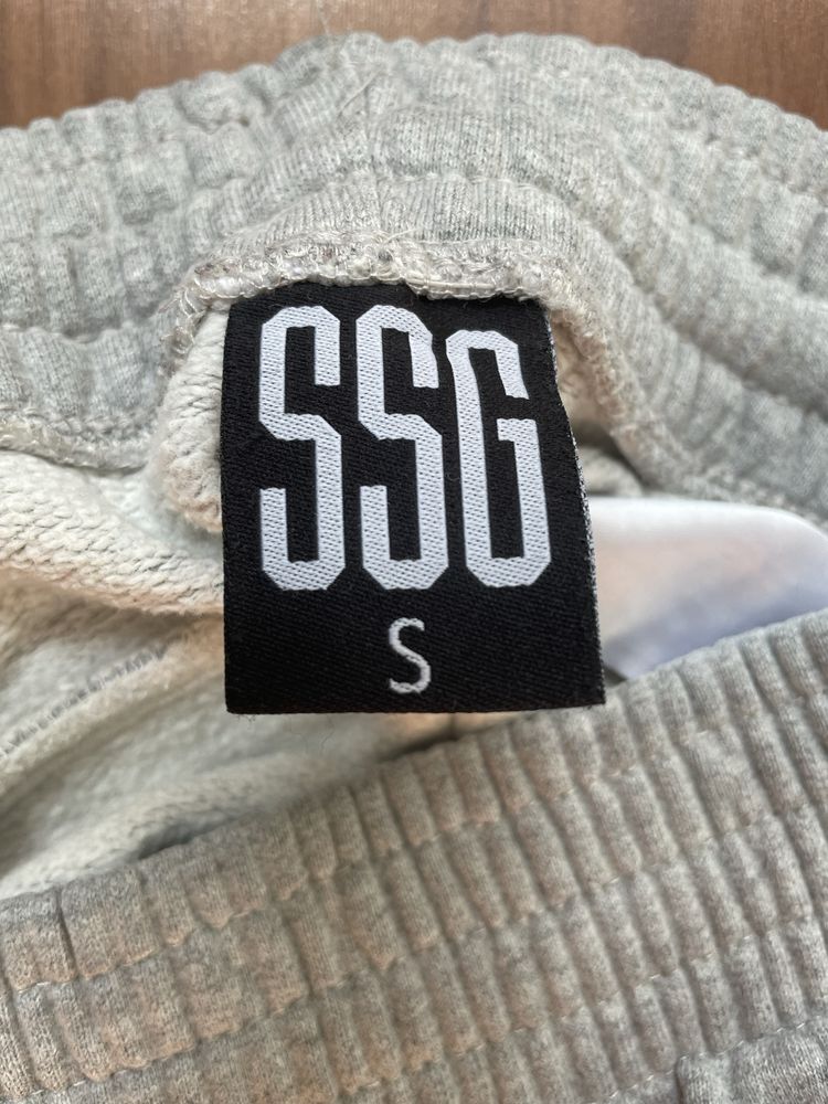 Spodnie dresowe ssg