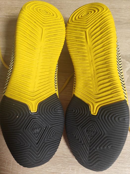Футзалки Nike mercurial, розмір 37,5