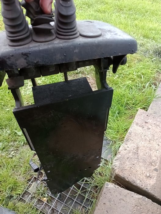 Rozdzielacz hydrauliczny 3 sekcyjny