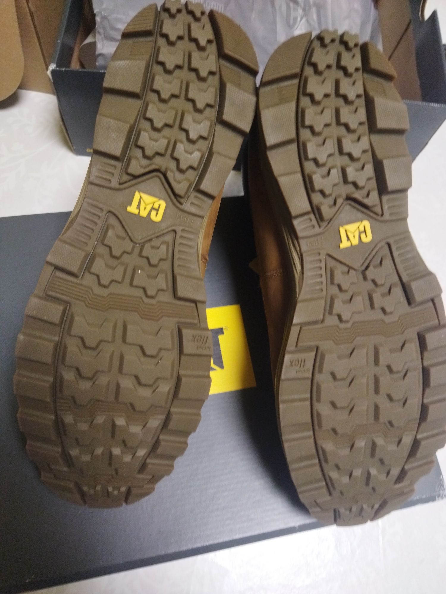 Чоловічі ботінки  CATERPILLAR 47р