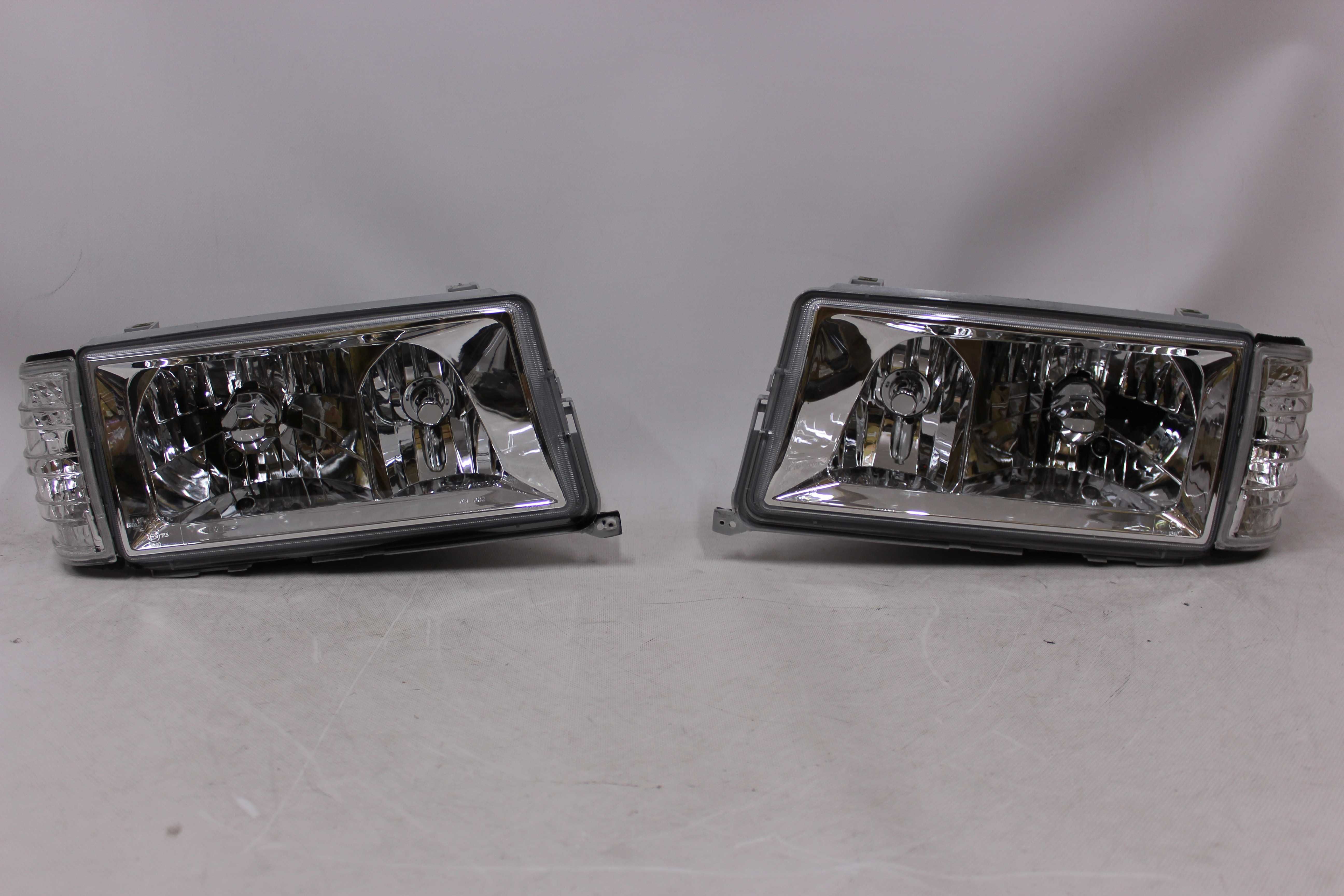 Lampy reflektory przednie przód MERCEDES W201 W190 r.82-93 Chrom IGŁA