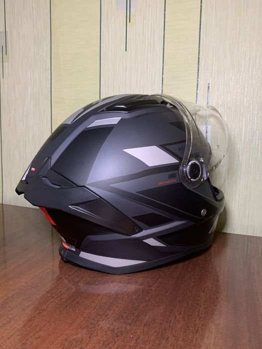 Мото шлем MT Stinger 2 размер S новый