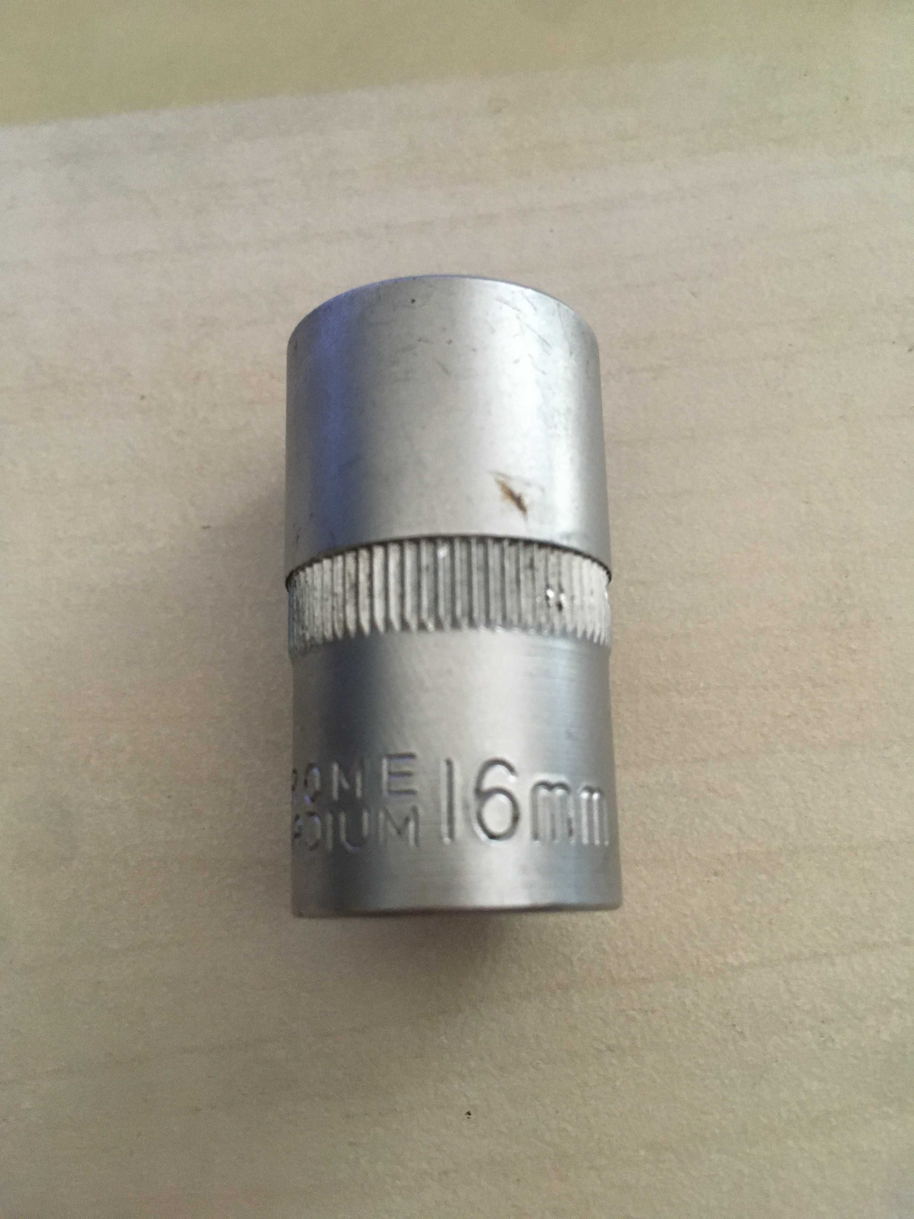 Klucz nasadowy nasada nasadka 16mm 1/2"