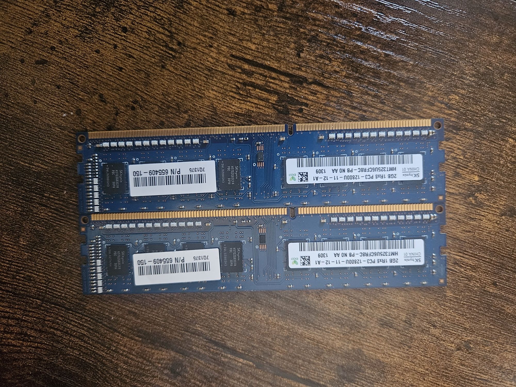 Оперативна пам'ять 2×2 DDR3  4 Gb