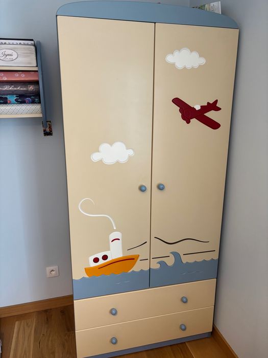 Meble dziecięce Meblik (szafa, regał, skrzynia, półki) + łóżko IKEA