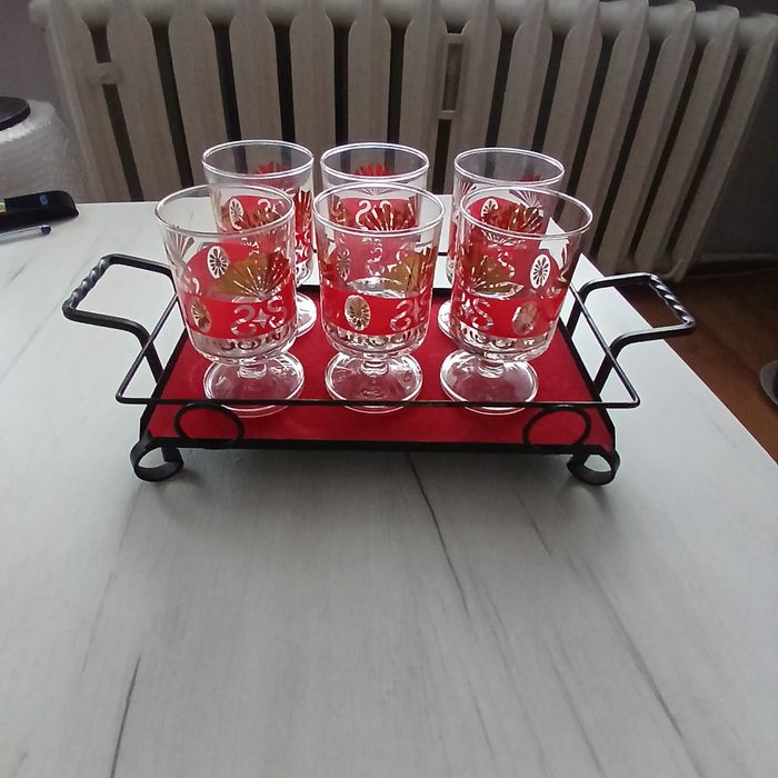 Vintage. Oryginalne kieliszki do wina. Lata 70 XX.w