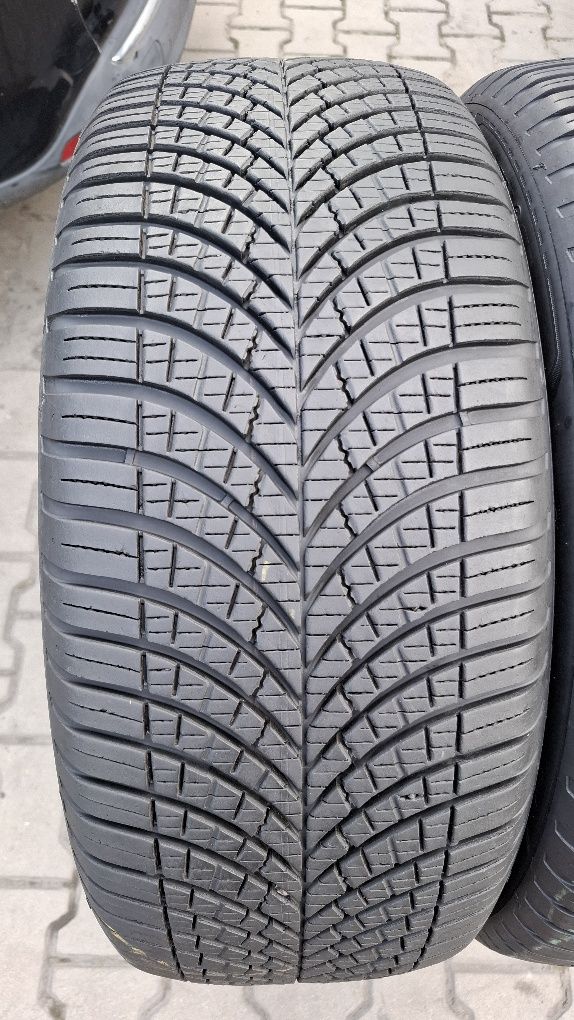 Opony 245/45/19 GoodYear Vector4season Gen-3
