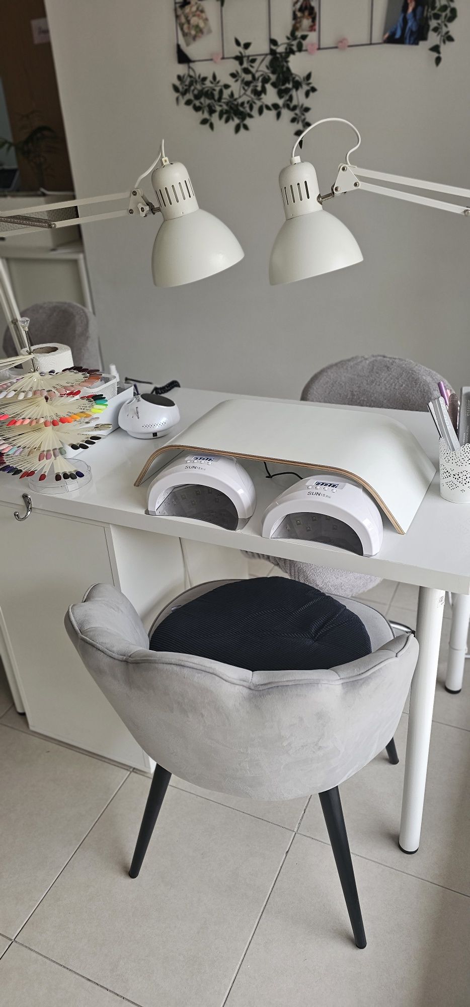 Mesa para unhas artificiais