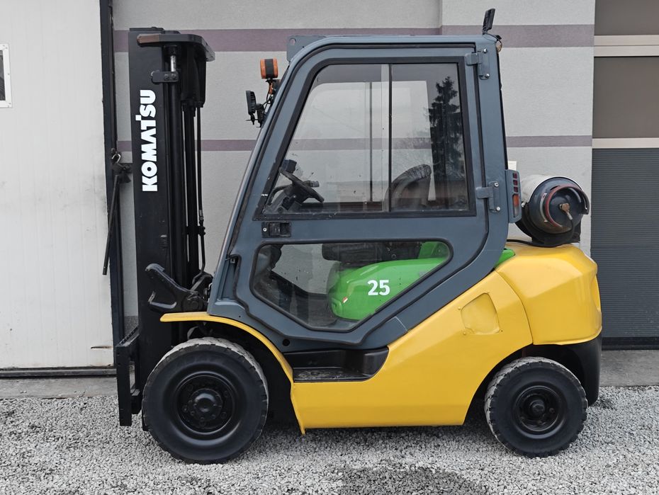 Wózek widłowy Komatsu FG25HT 2.5T Lpg 2007r Kabina Silnik Nissan K21