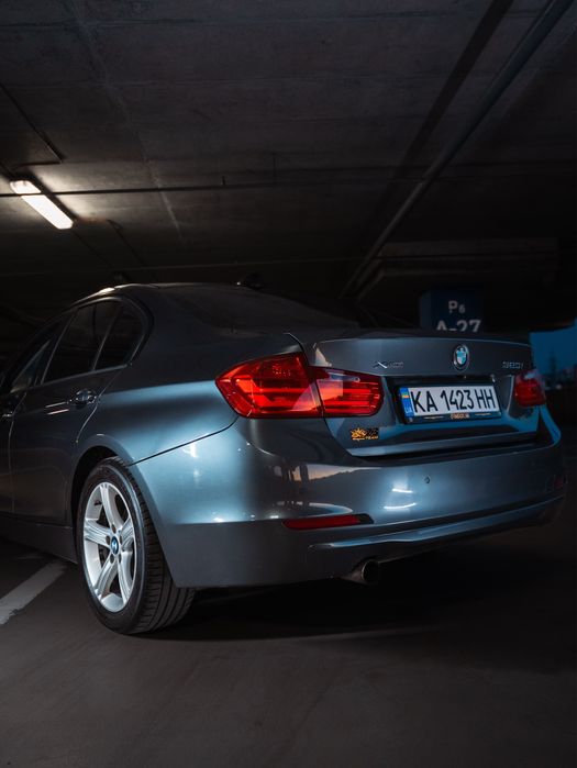 BMW 320i F30 2014