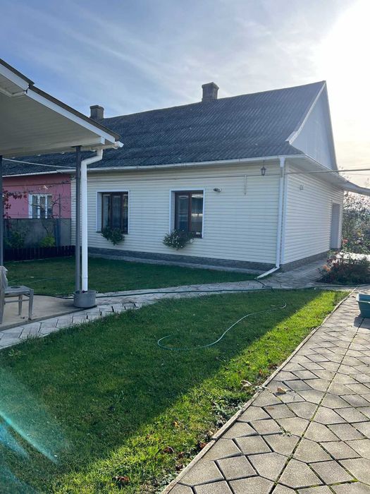 Продається будинок с. Мамалига, Дністровський р-он., Чернівецька обл.