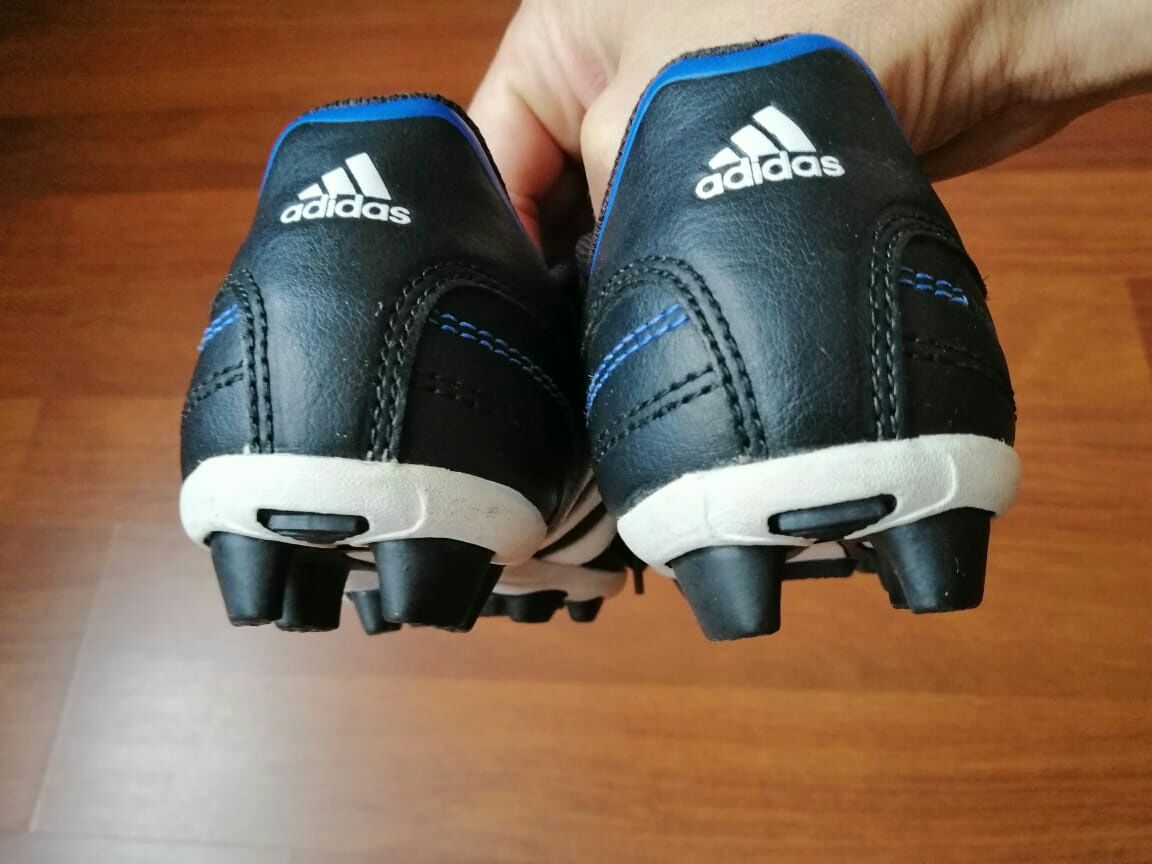 Бутси дитячі, копочки, футбольне взуття adidas