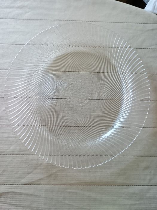 Посуд, товари для кухні, столової