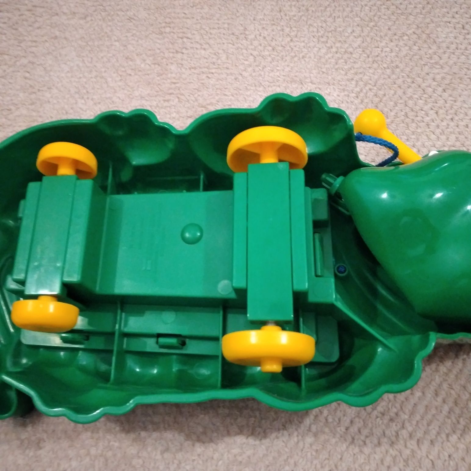 Fisher Price krokodyl cymbałki