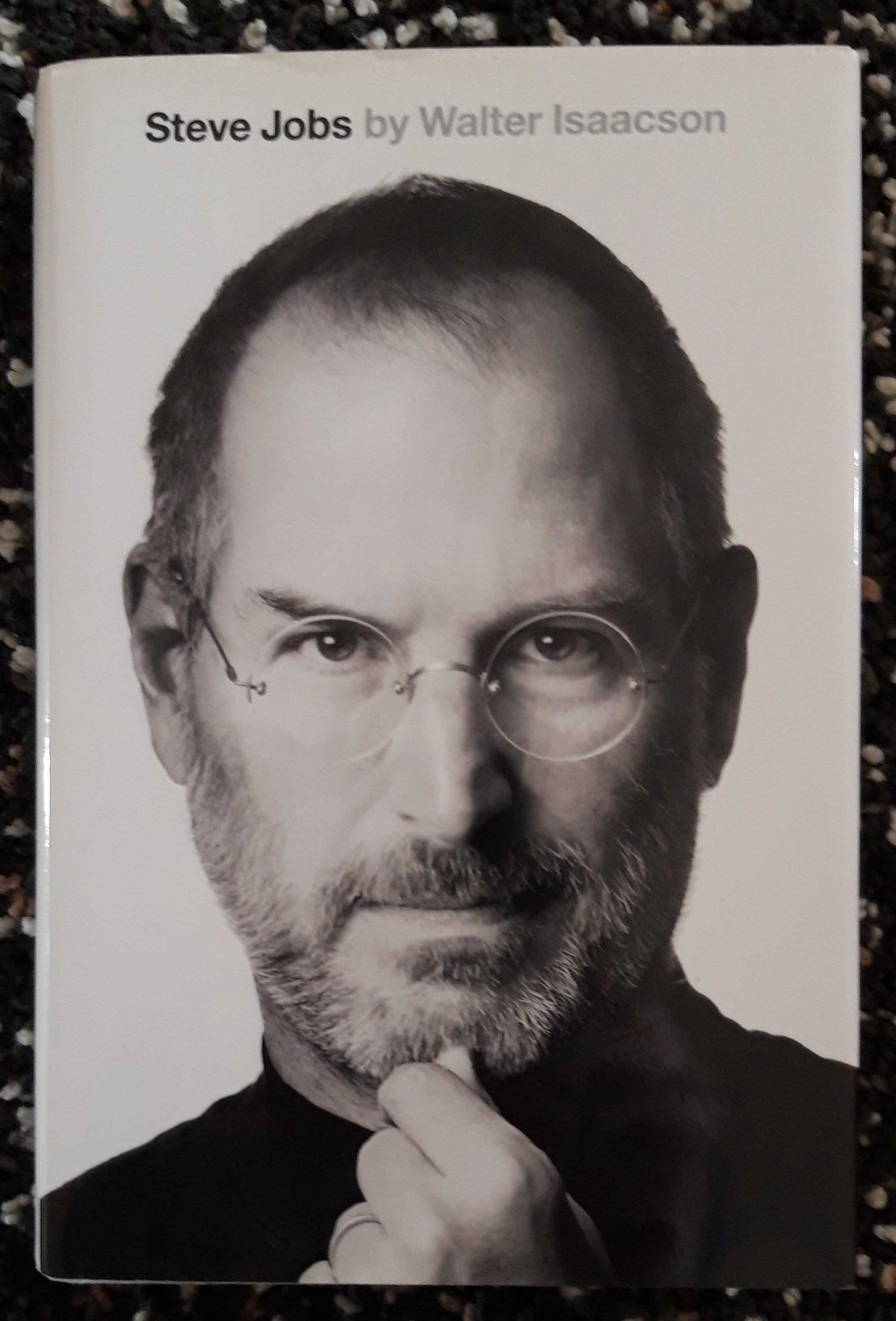 Livro capa dura Steve Jobs de Walter Isaacson (Inglês)