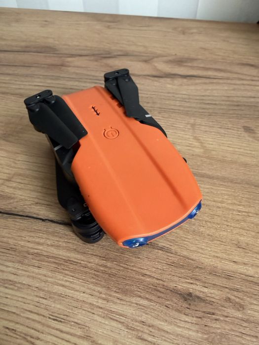 Продаю дитячий дрон E99 DRONE.