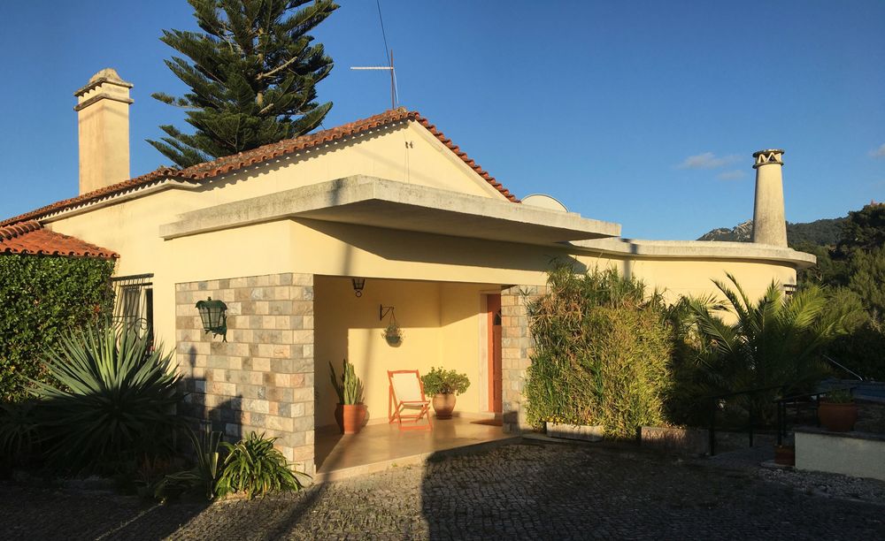 COLARES WINTER RENTAL: ( 1 Nov - 1 May) T3 w/garden, pool,  $2,999/mes