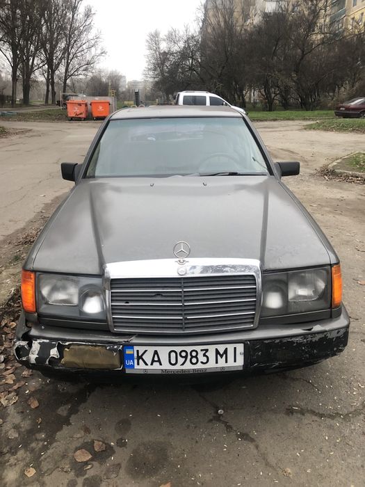 Продам Mercedes Benz w124 2.3