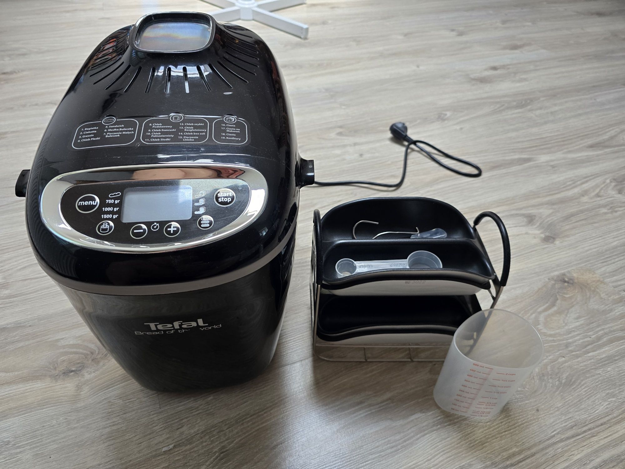 Wypiekacz do chleba TEFAL BREAD OF THE WORLD PF6118