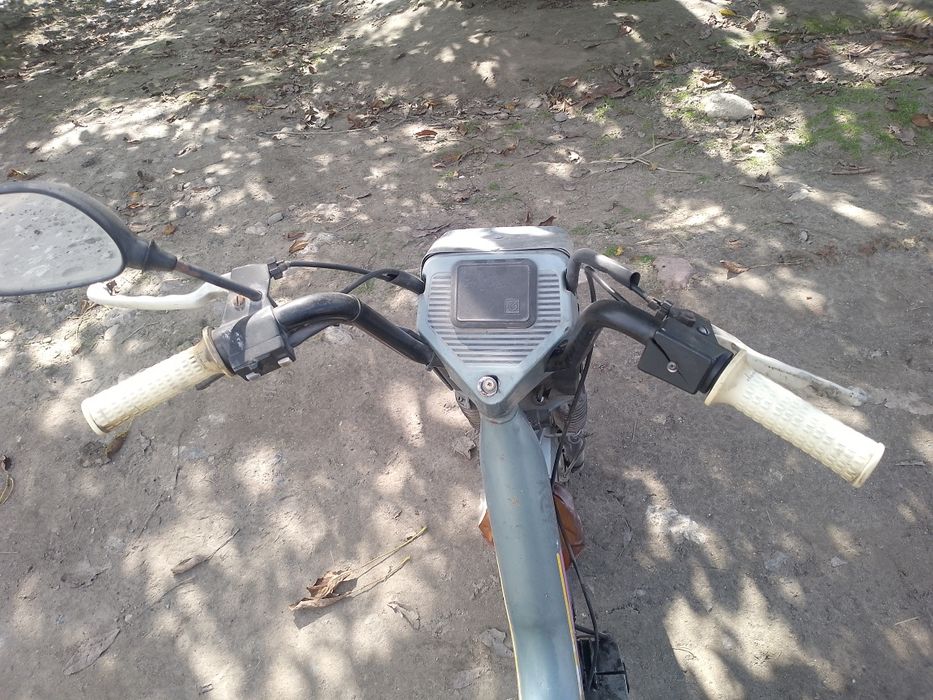 Мотоцикл мотороллер