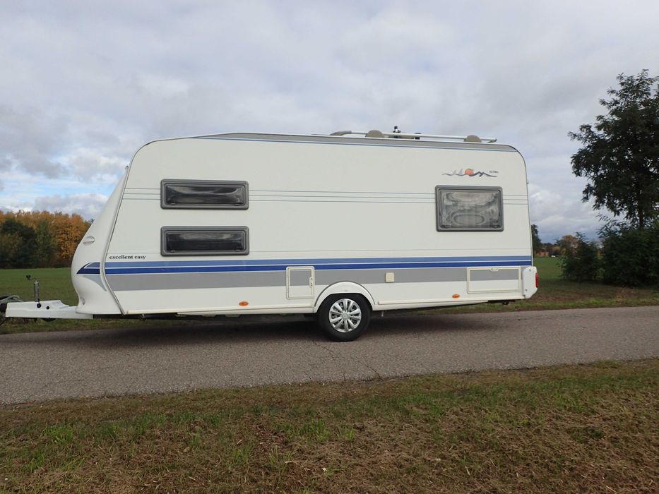 Kempingowa Hobby 495 Excellent Easy ciepła woda przedsionek