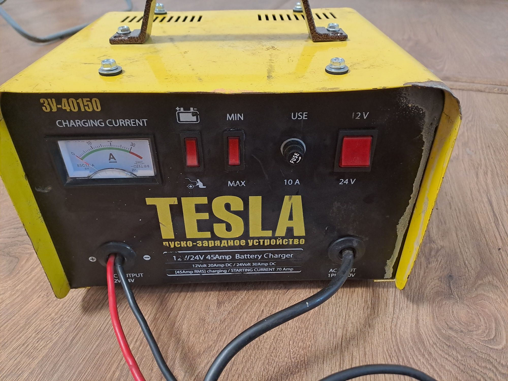 Продам трансформаторное пуско-зарядное устройство Tesla  12 и 24 Вольт